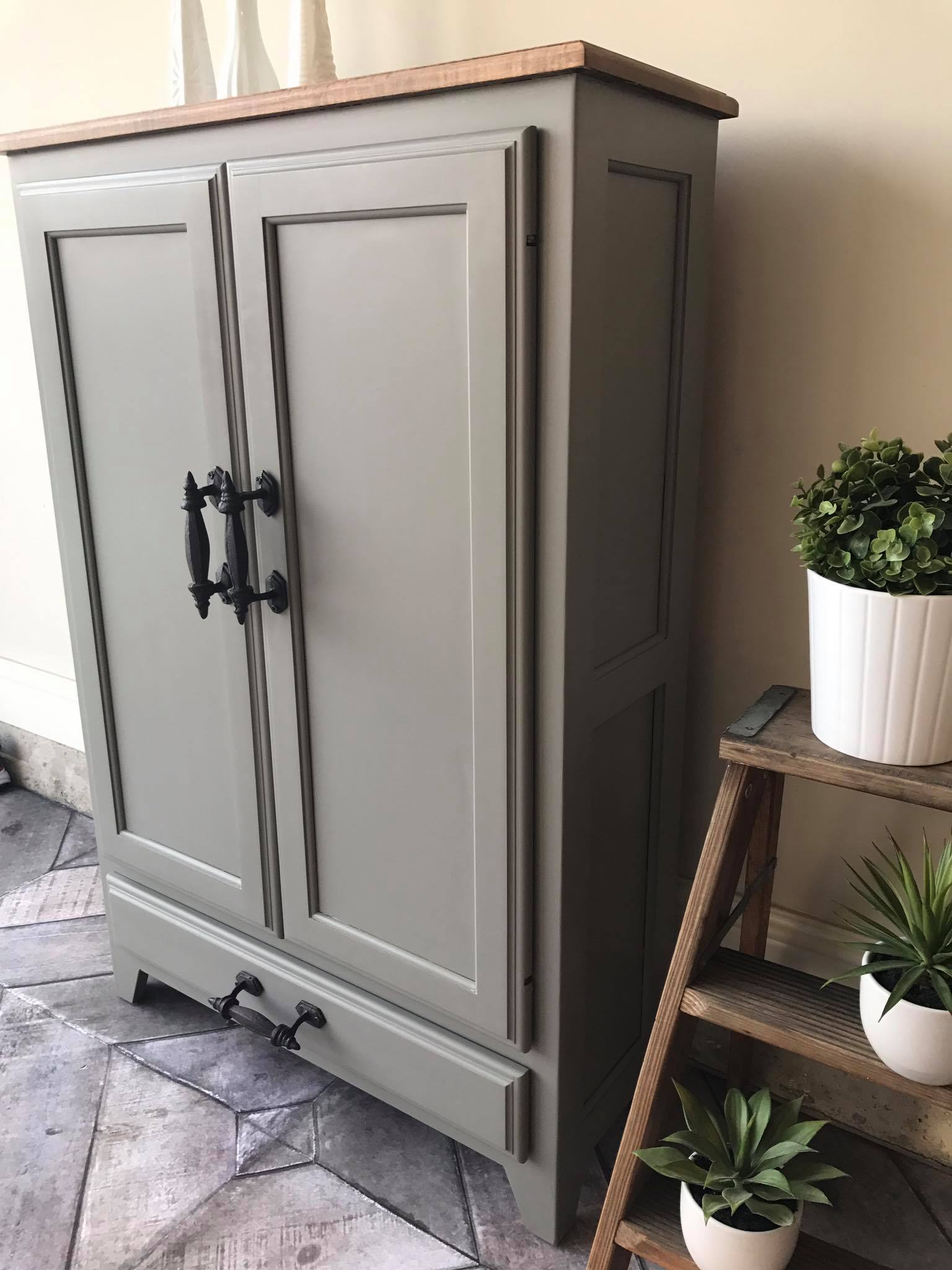 Fabulous Farmhouse Cabinet General Finishes 2018 Design Challenge   17917567 1371320429614760 2330902802330935441 O 