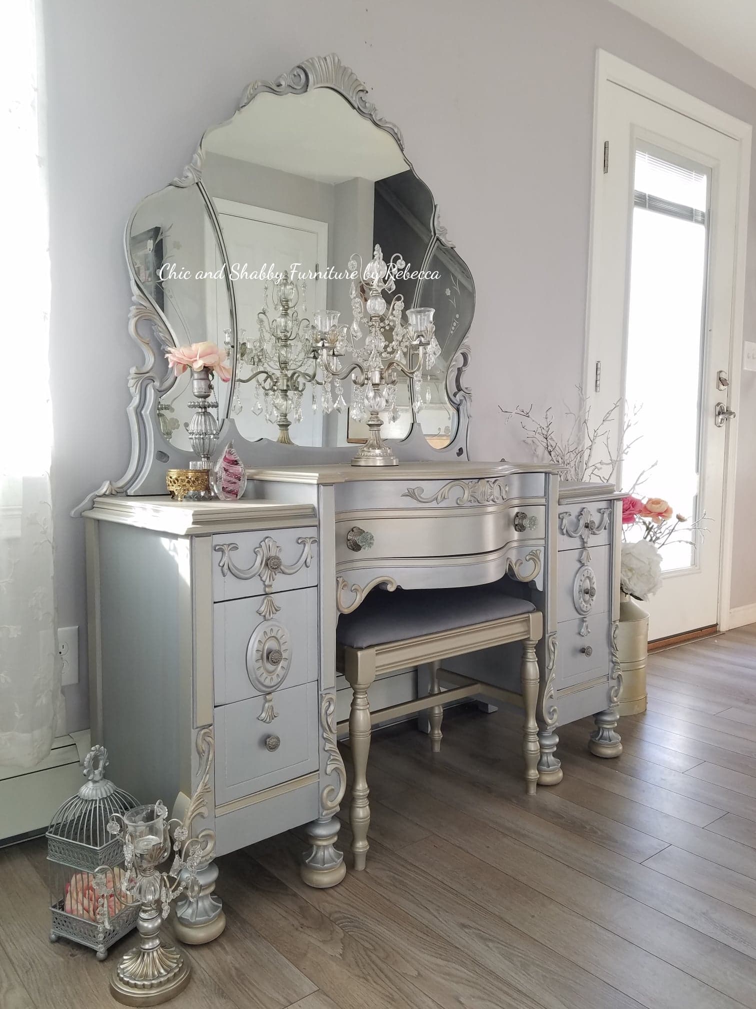 Hollywood Glam 1933 Vintage Vanity | General Finishes 2018 Design Challenge