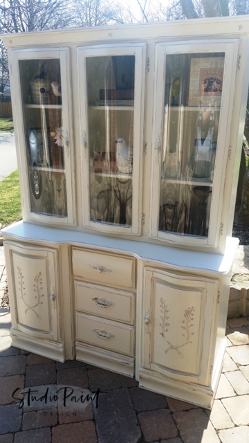 Painted Porch Hutch | General Finishes 2018 Design Challenge