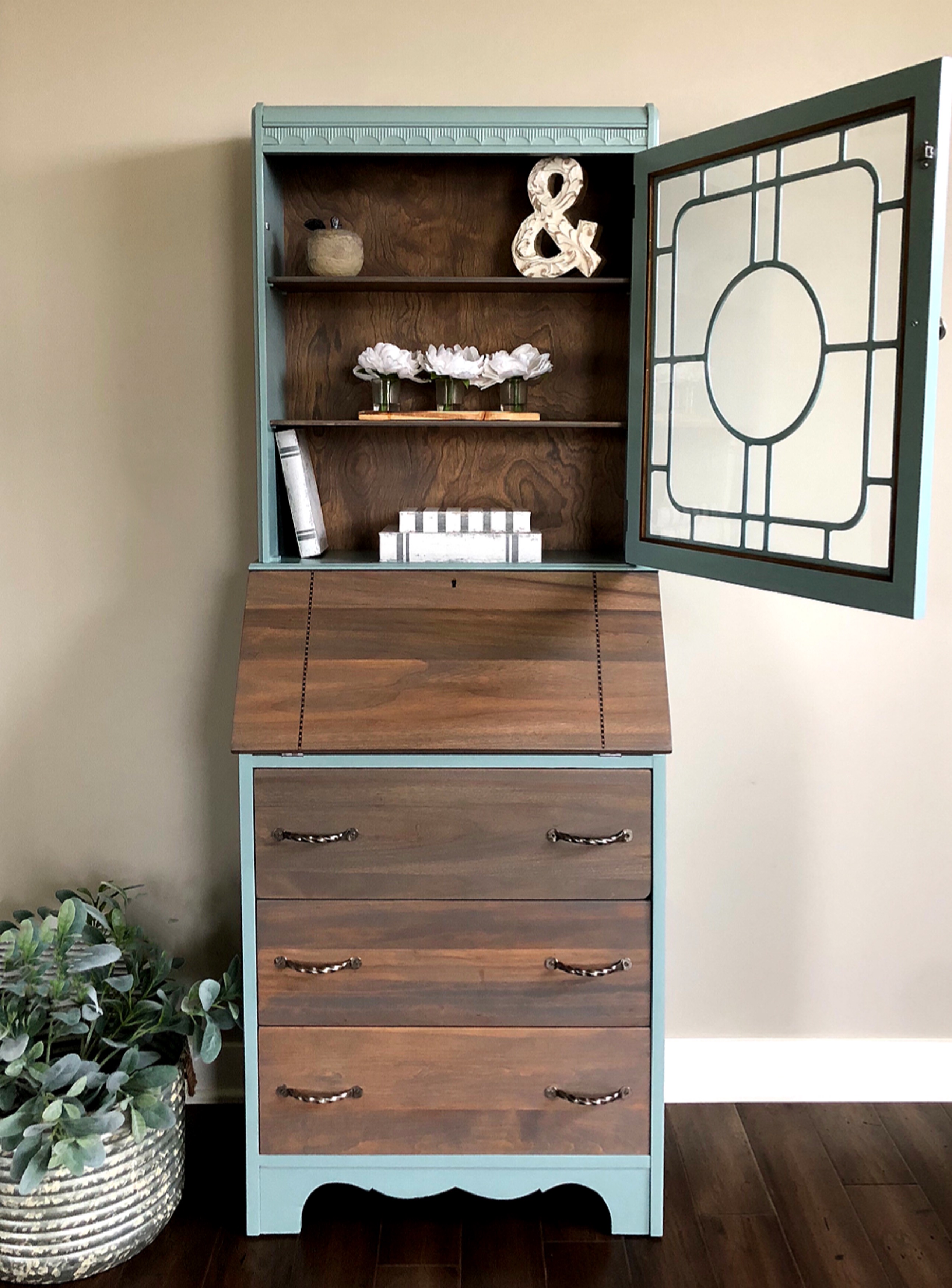 Farmhouse Secretary Desk | General Finishes 2018 Design Challenge