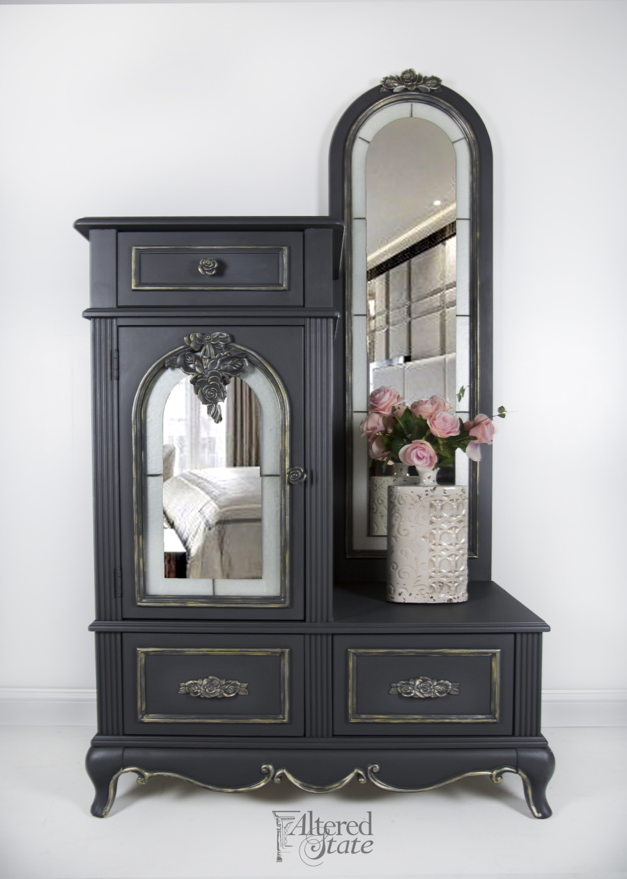Armoire