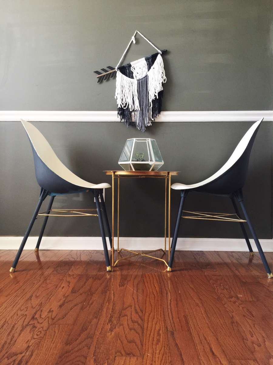 Modern in old white and Graphite chalk paint