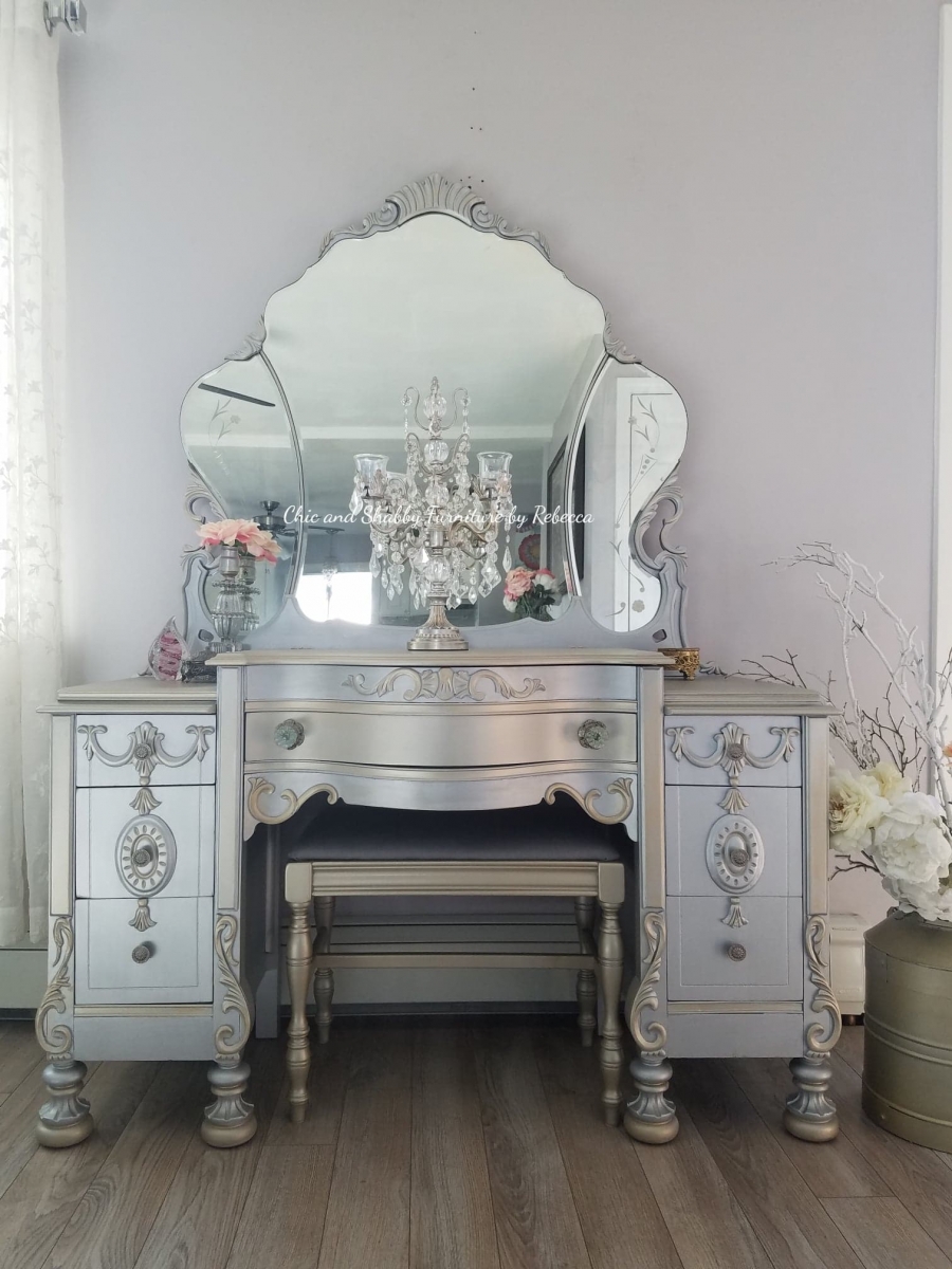 old hollywood vanity