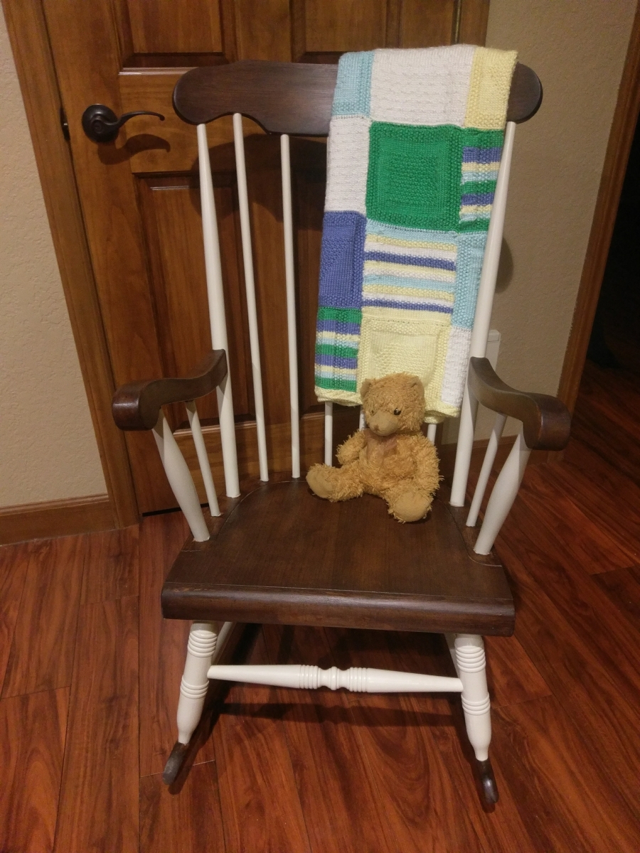 Vintage Rocking Chair | General Finishes 2018 Design Challenge