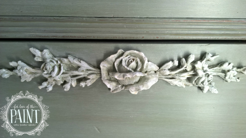 Detail - Basil and Snow White blend with Winter White Glaze