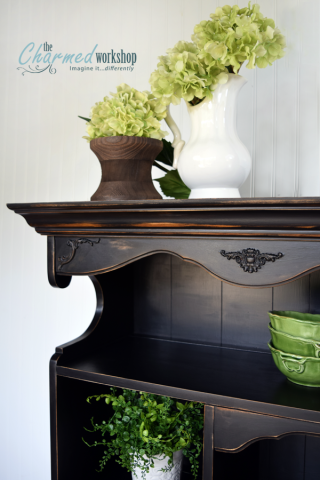 A touch of decorative moldings