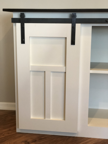 Kriger sliding barn door: door detail