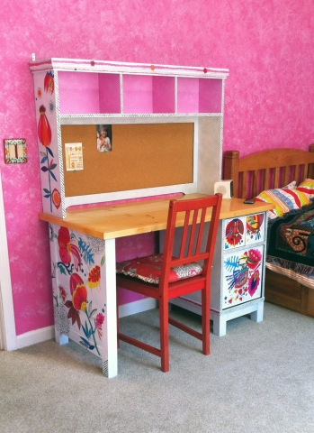 Desk & hutch