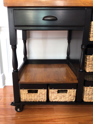 Front Detail with Drawers