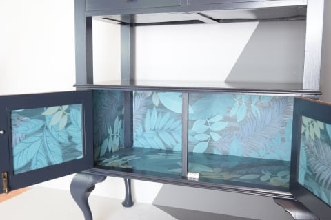 Coastal blue buffet with tropical interior