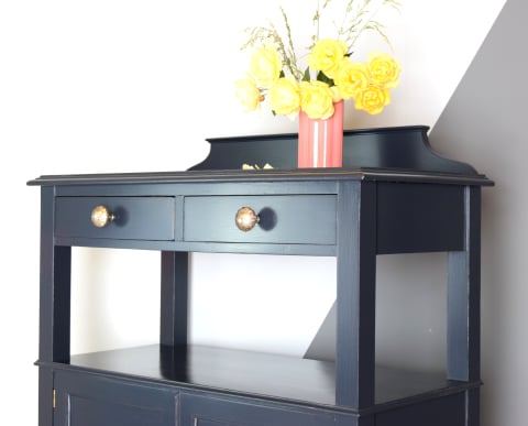 Coastal blue buffet with tropical interior