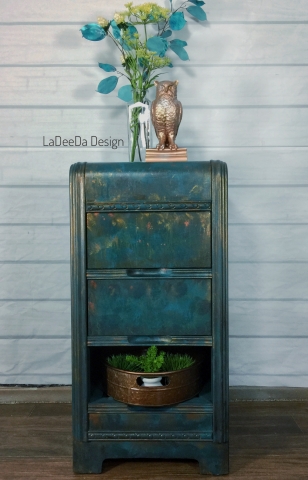 Waterfall Chest