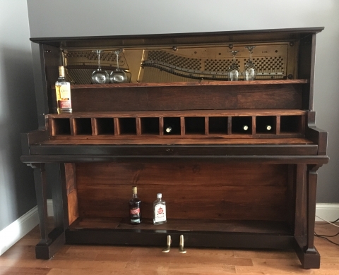 Piano Bar