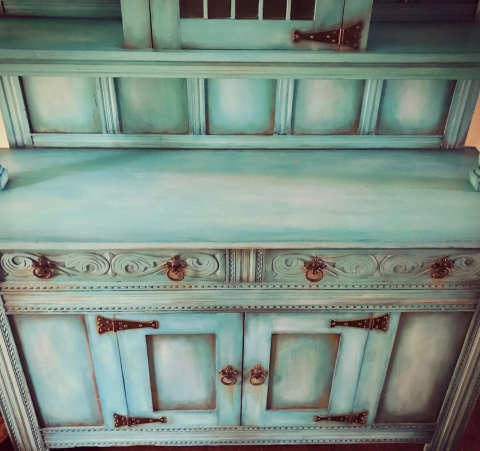 Coastal Distressed Entryway Hutch